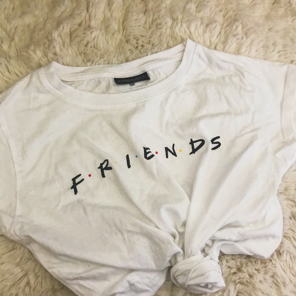 FRIENDS authentic crop tee